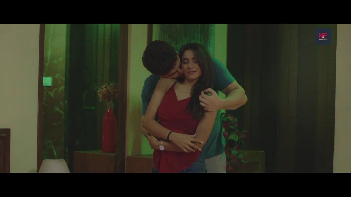 Gharwali Baharwali NamasteyFlix